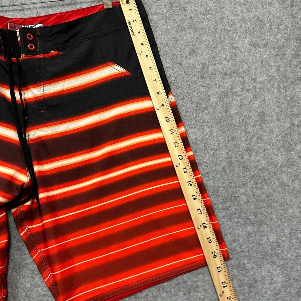 Micros Board Shorts Mens Size 36 NWT Back Red White‎ Stripes Key Loop Surf Swim